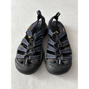 KEEN Newport H2‎ Mens Size 8 1/2 Blue Closed Bump Toe Waterproof Hiking Sandals